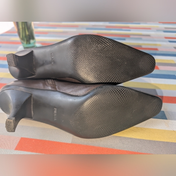 Prada brown leather ankle boot. 38.5 / 8.5. Great condition! Sooo soft. - Picture 15 of 15